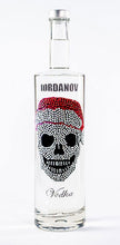 Laden Sie das Bild in den Galerie-Viewer, 0,7 Liter Iordanov Vodka Diamond Skull Edition aus ca. 1000 Kristallen (57,00€ / L.)